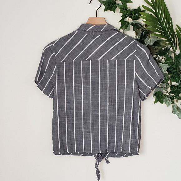 Universal Thread Striped Button Down Tie Front Top | Small - Picture 3 of 7
